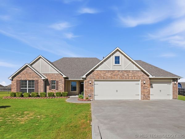 12838 N 44th East Avenue , Skiatook, OK 74070