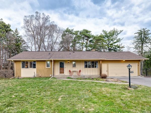 15930 5th Avenue N, Plymouth, MN 55447