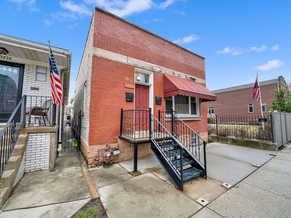3841 S Lowe Avenue , Chicago, IL 60609