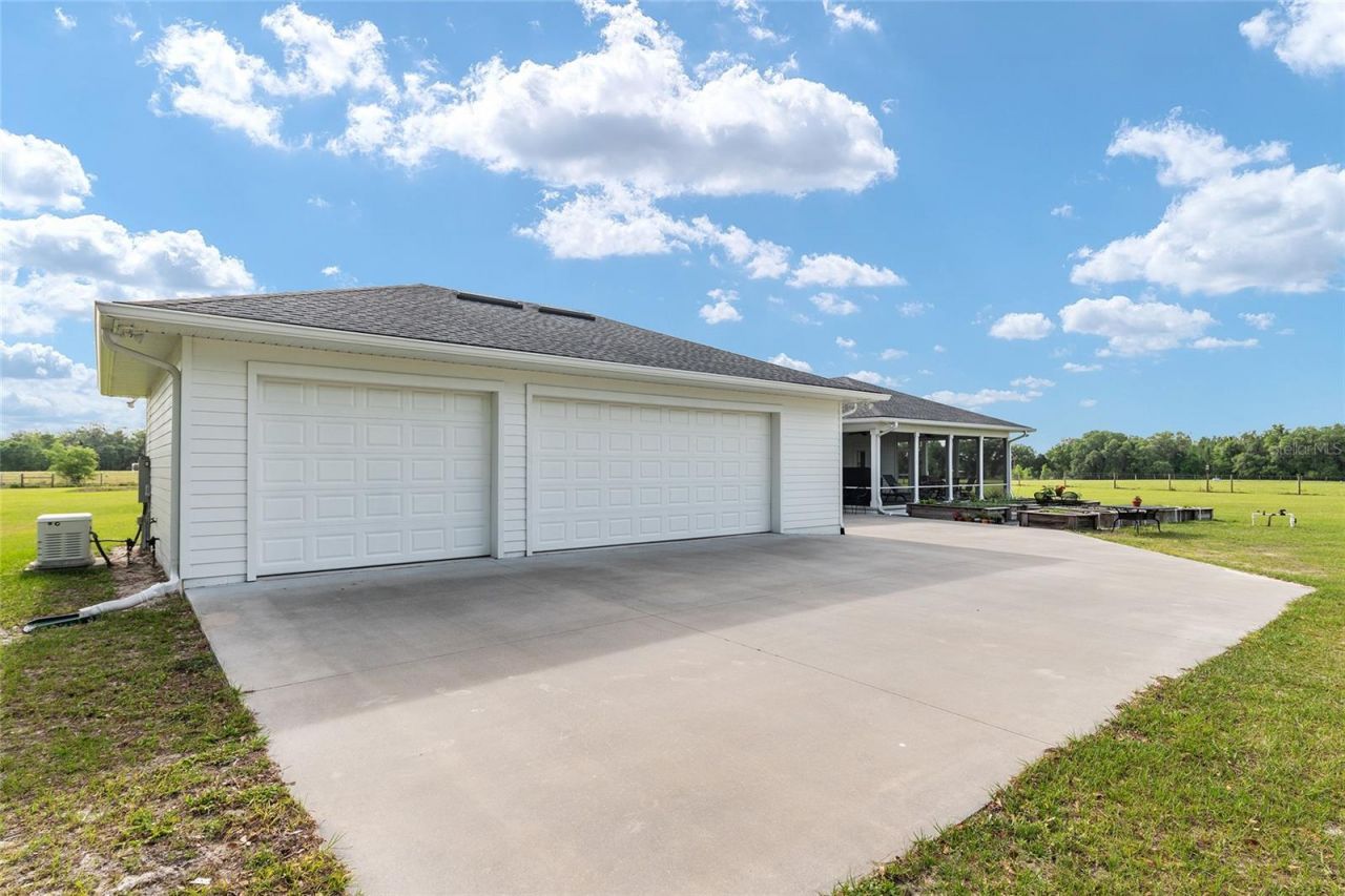 3725 172nd Street, Wellborn, FL 32094 Photo