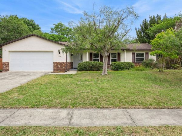 706 VANDERGRIFT DRIVE , OCOEE, FL 34761