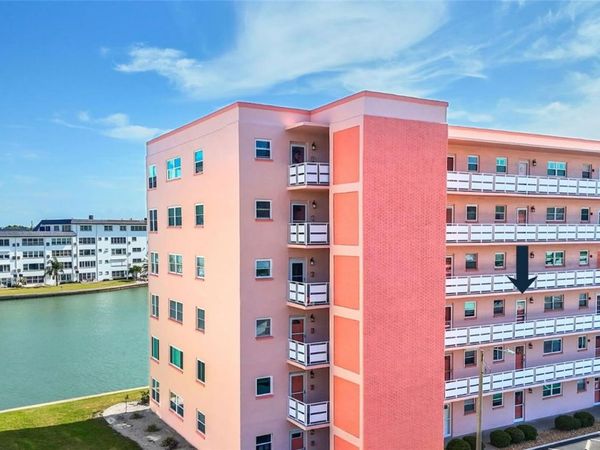 6025 SHORE BOULEVARD S, Unit 303, GULFPORT, FL 33707