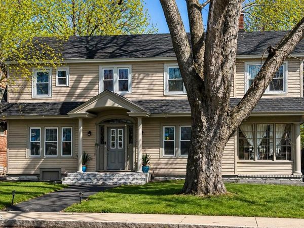 1038 Brierwood Boulevard, Schenectady, NY 12308