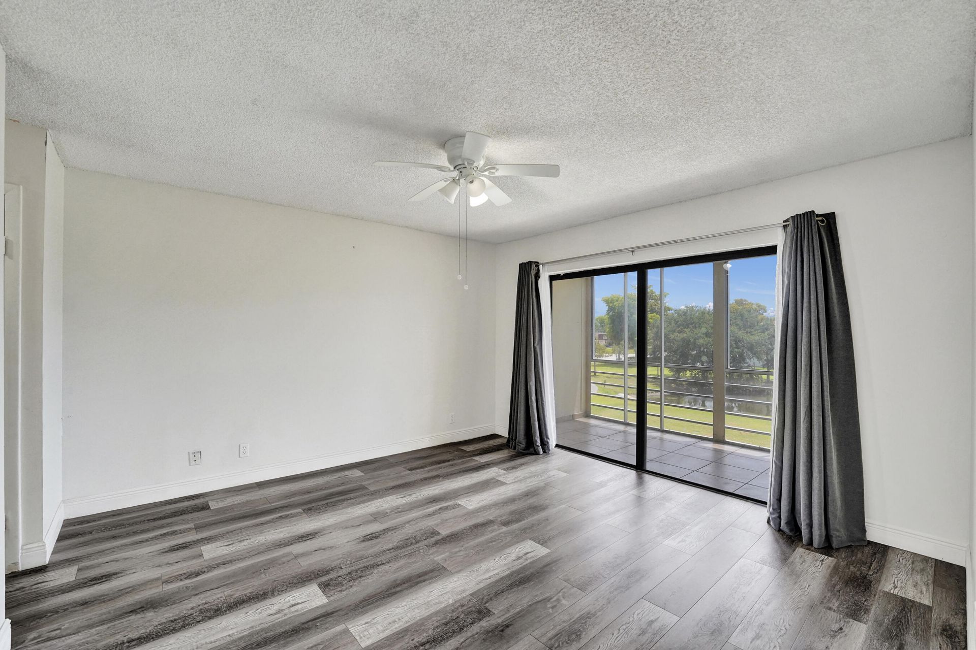 2430 SW 81st Avenue, Unit 305, Davie, FL 33324 Photo