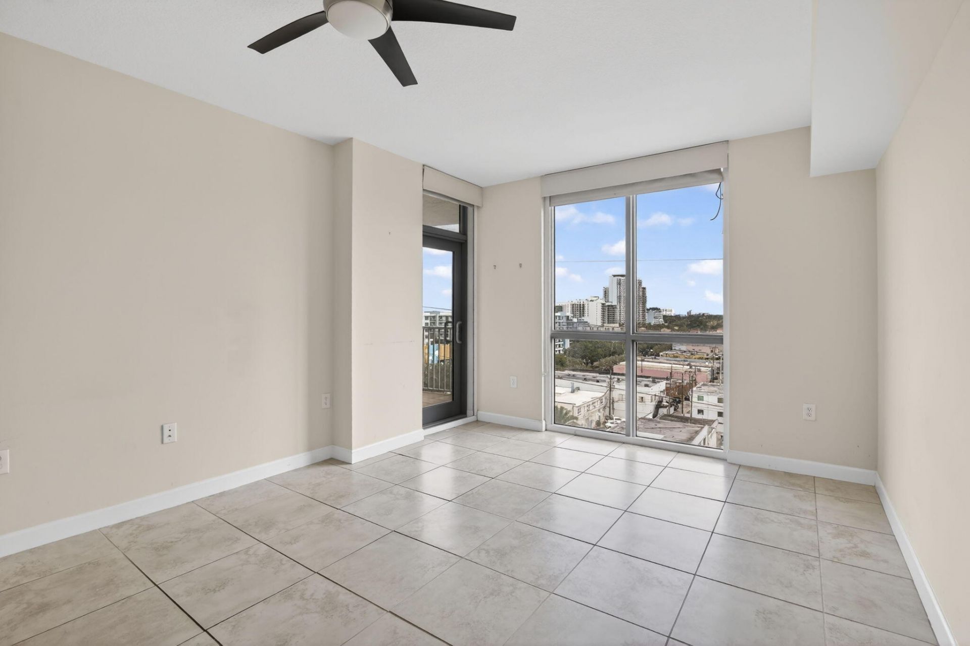 140 S Dixie Highway, Unit 819, Hollywood, FL 33020 Photo