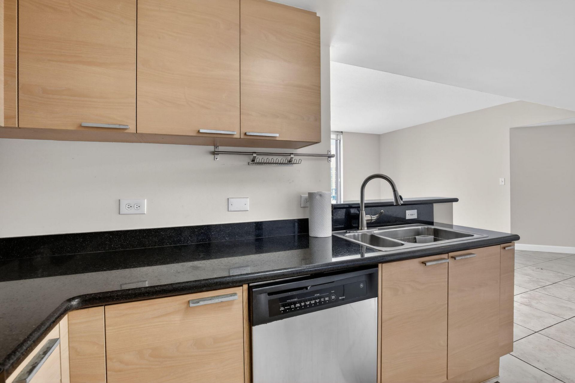 140 S Dixie Highway, Unit 819, Hollywood, FL 33020 Photo