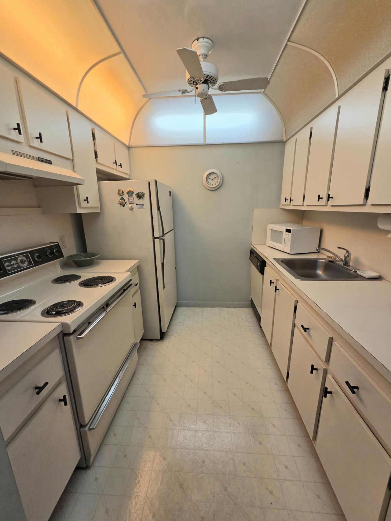 13355 SW 9th Court, Unit 304h, Pembroke Pines, FL 33027 Photo