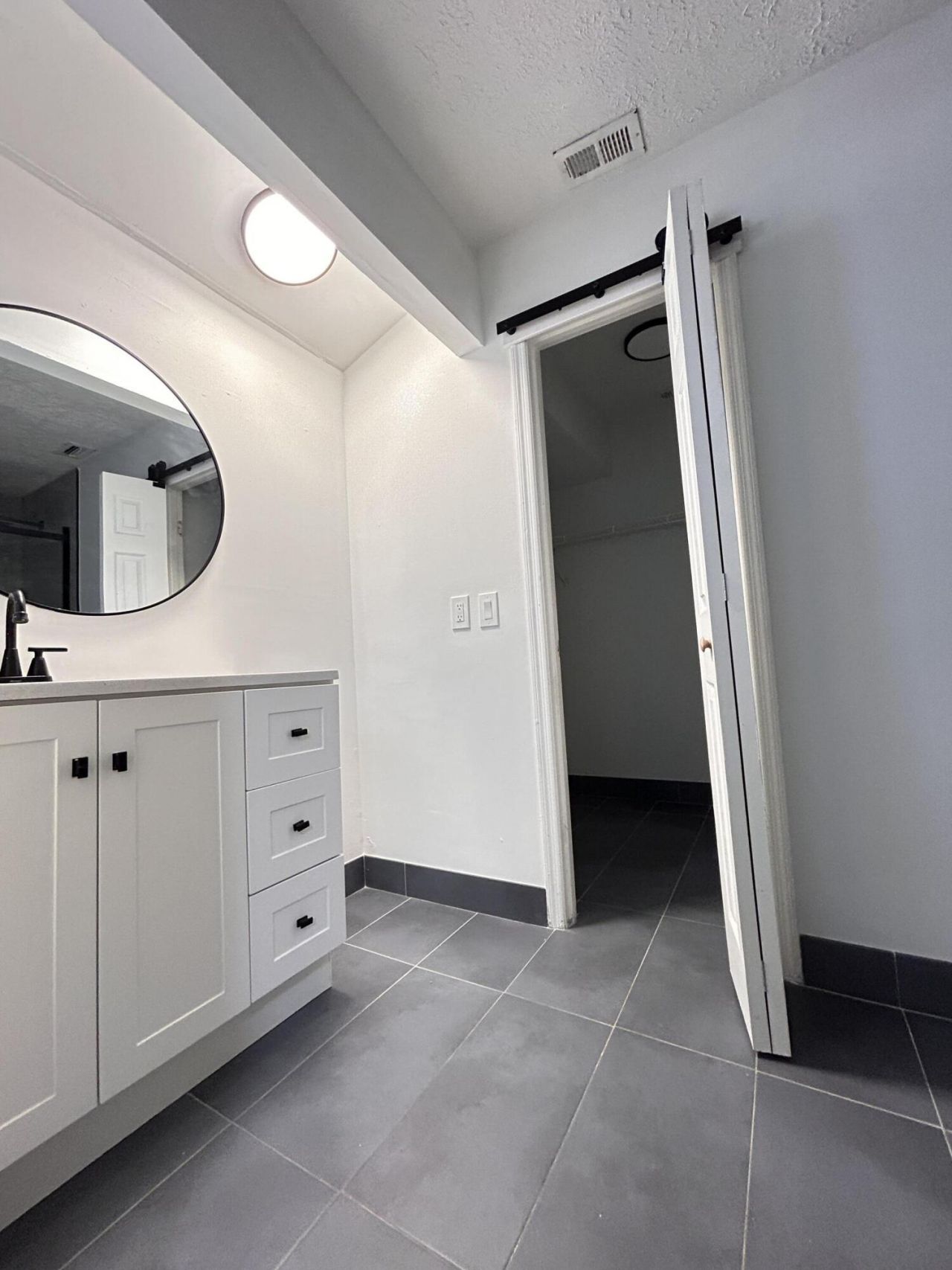 693 SW Nichols Terrace, Port Saint Lucie, FL 34953 Photo