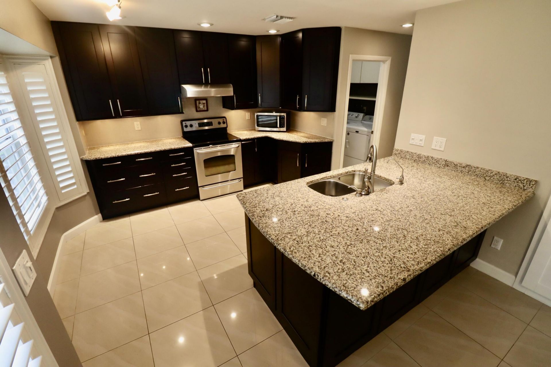 2884 Chapel Hill Court, Davie, FL 33328 Photo