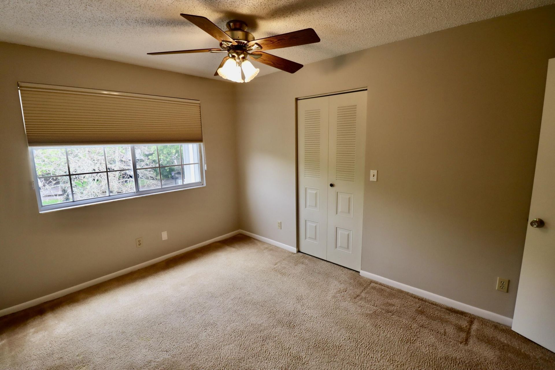 2884 Chapel Hill Court, Davie, FL 33328 Photo