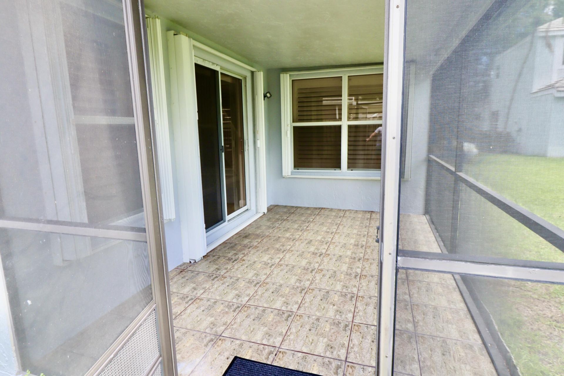 2884 Chapel Hill Court, Davie, FL 33328 Photo