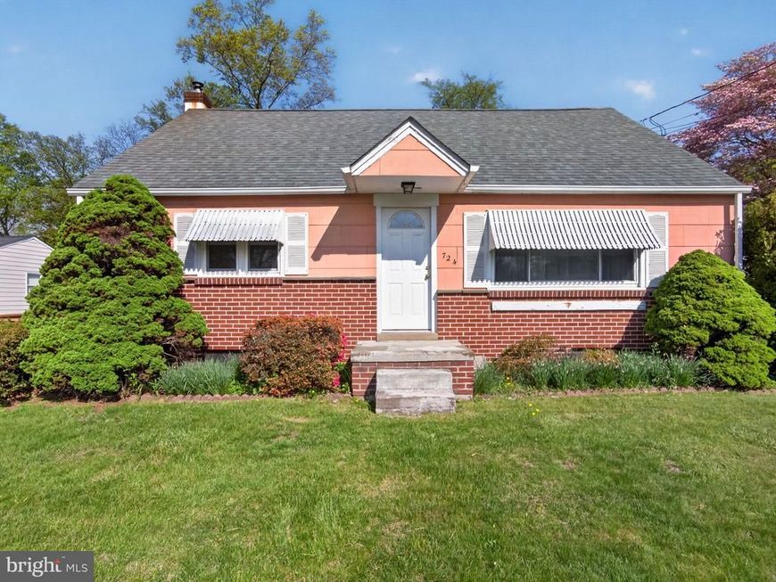 724 S 9th Street, Perkasie, PA 18944 Main Photo