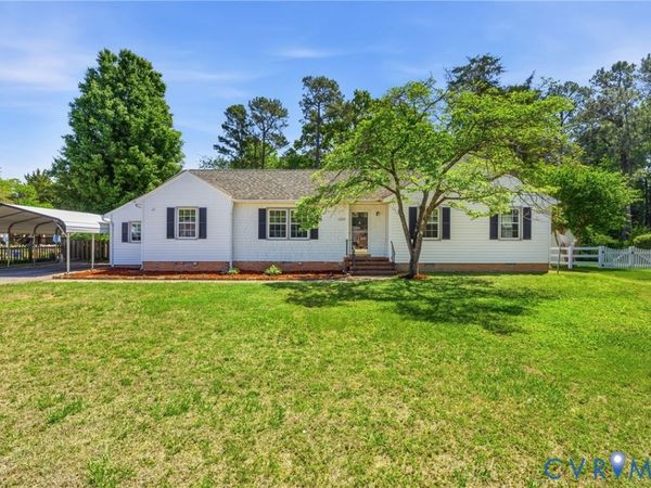 10709 Lunswood Road , Chester, VA 23831
