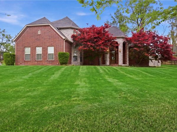 4200 Seminole Drive , Rogers, AR 72758