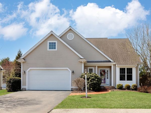 25 Arbor Hills, Unit 25, Kingston, MA 02364