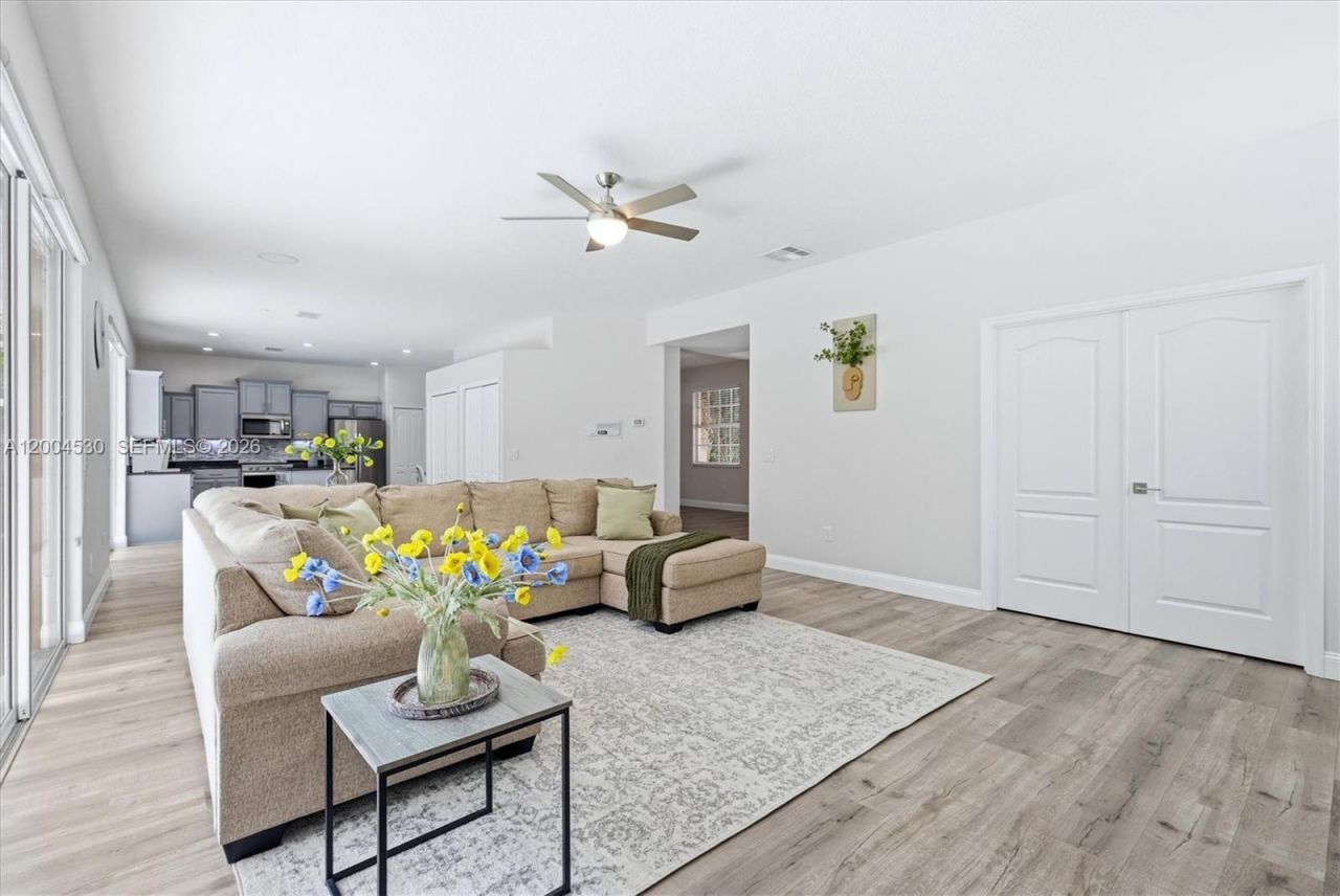674 Clear Creek Drive, Sarasota, FL 34229 Photo