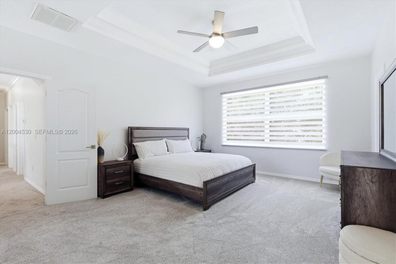 674 Clear Creek Drive, Sarasota, FL 34229 Photo