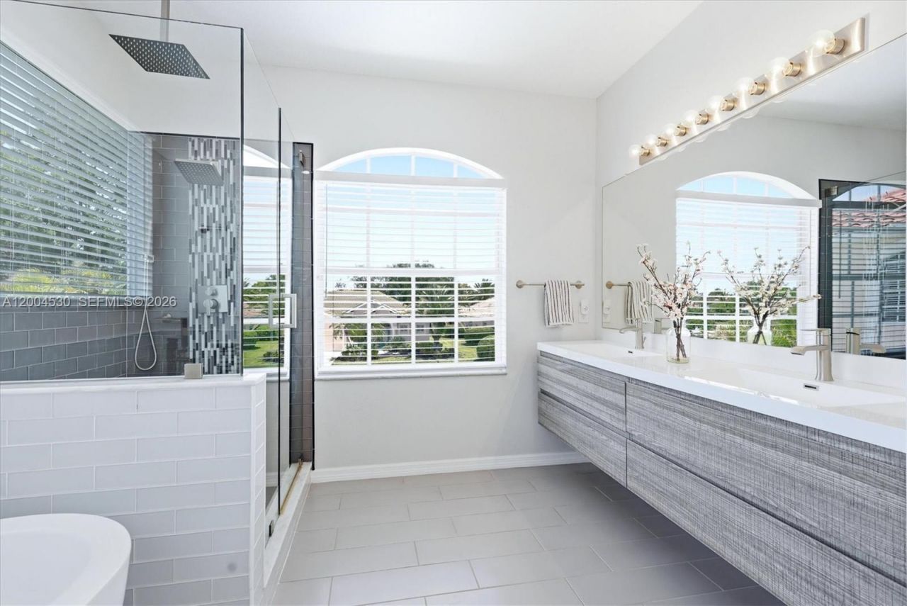 674 Clear Creek Drive, Sarasota, FL 34229 Photo