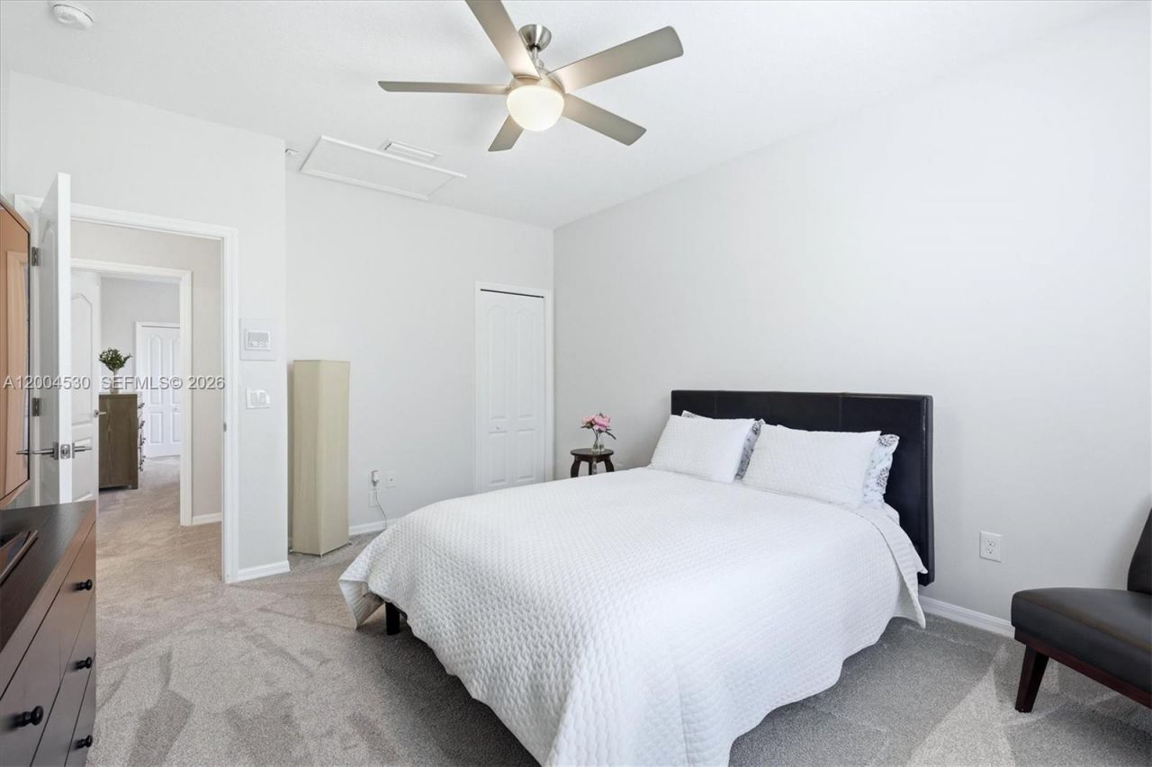 674 Clear Creek Drive, Sarasota, FL 34229 Photo