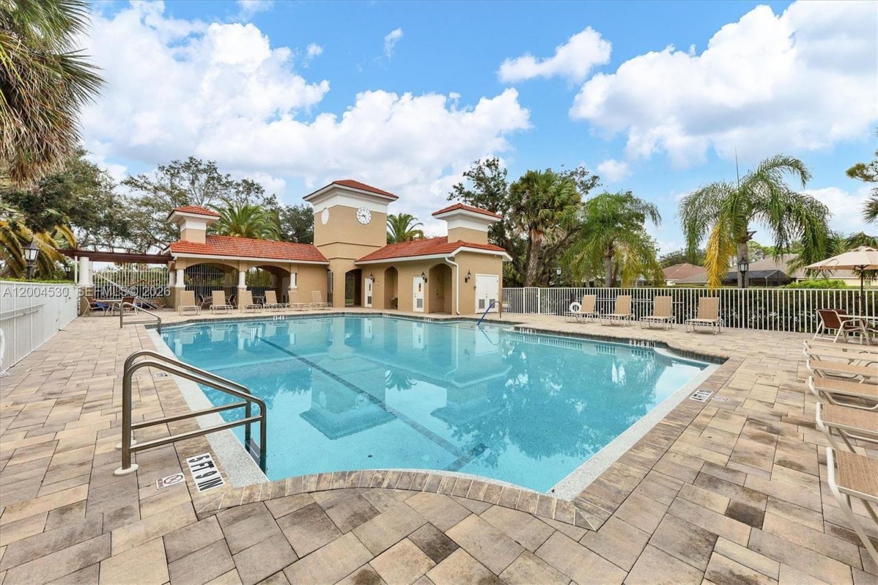 674 Clear Creek Drive, Sarasota, FL 34229 Photo