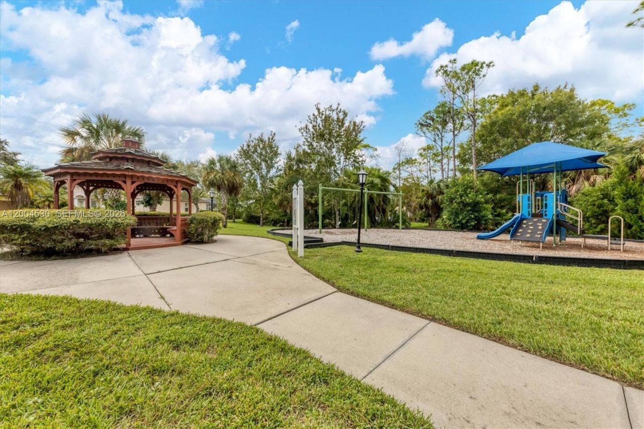 674 Clear Creek Drive, Sarasota, FL 34229 Photo