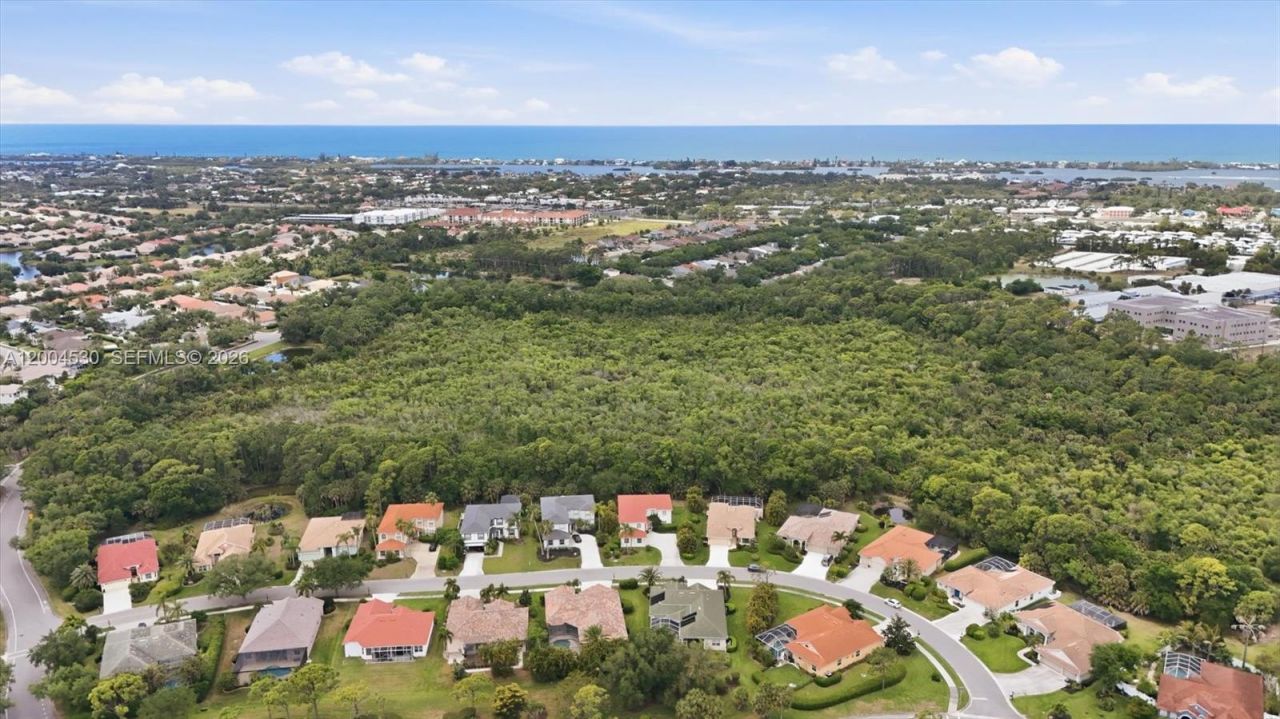 674 Clear Creek Drive, Sarasota, FL 34229 Photo
