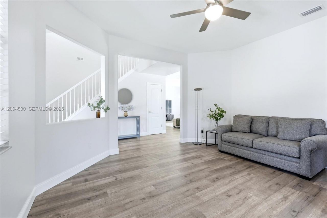 674 Clear Creek Drive, Sarasota, FL 34229 Photo
