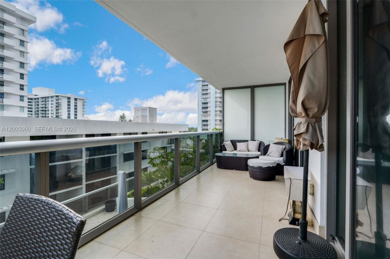 5875 Collins Ave , Unit 604, Miami Beach, FL 33140 Photo