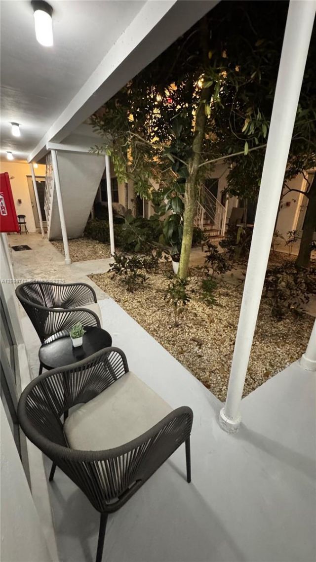 1560 Pennsylvania Ave, Unit 215, Miami Beach, FL 33139 Photo