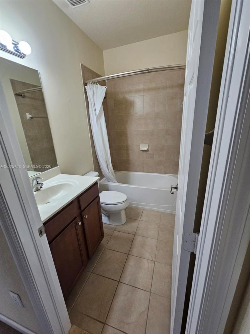 3387 W 90th St , Unit 3387, Hialeah, FL 33018 Photo
