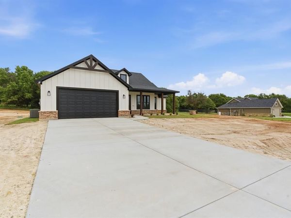 145 Graystone, Weatherford, TX 76088
