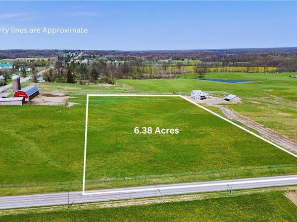 Burton Windsor Rd , Middlefield, OH 44062