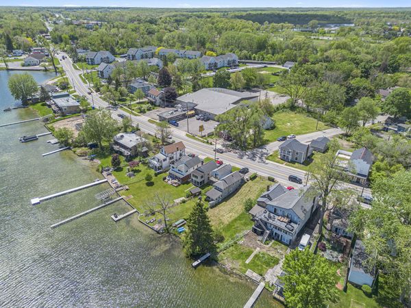 9510 Main Street, Whitmore Lake, MI 48189