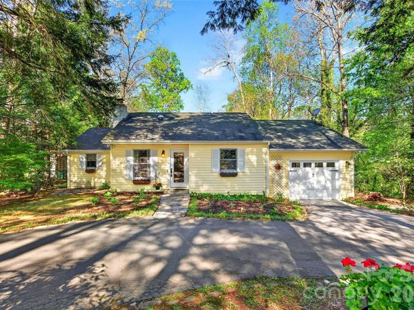 715 Laurel Avenue, Black Mountain, NC 28711