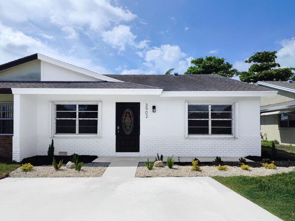 3902 Harwood Street, West Palm Beach, FL 33403