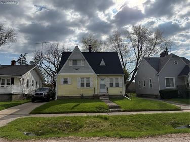 3317 Cheyenne Avenue , Burton, MI 48529