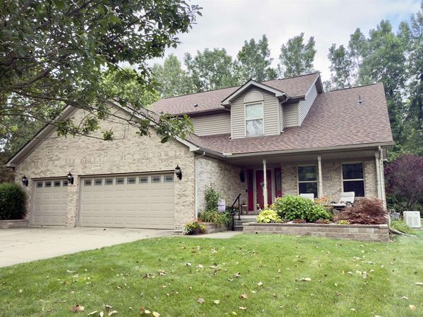 37540 Harvest Lane, New Boston, MI 00000