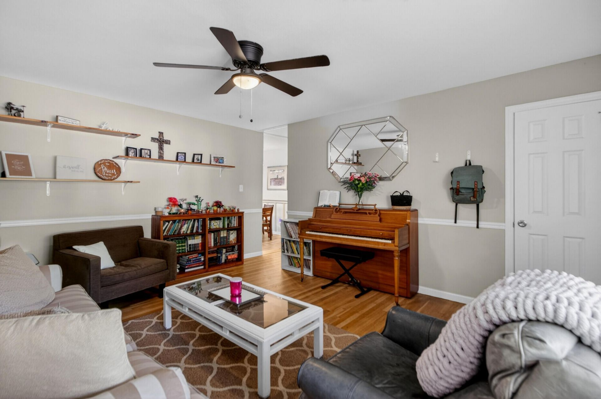 5408 Attaway Street Photo 8