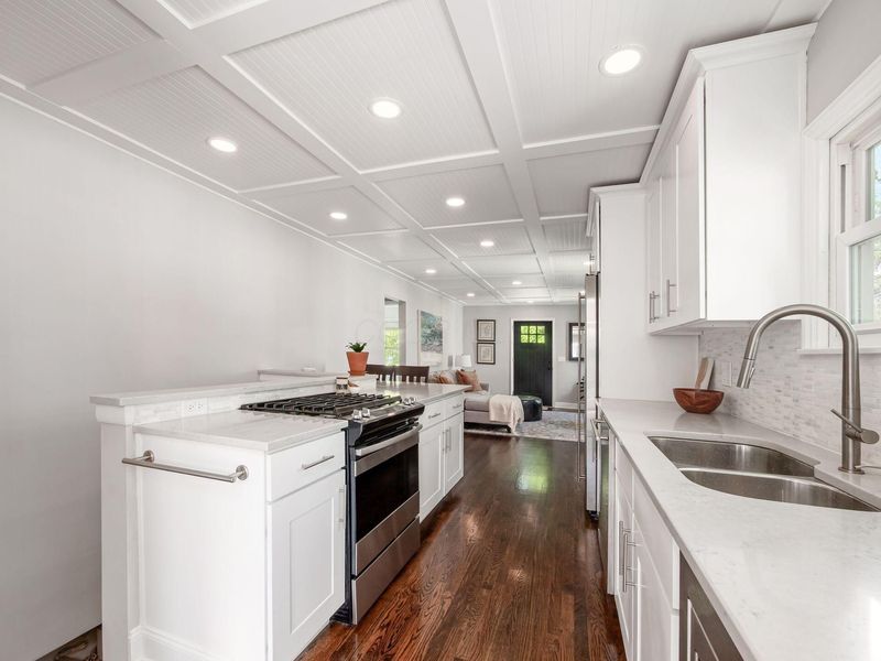 445 E Jeffrey Place, Columbus, OH 43214 Photo 11