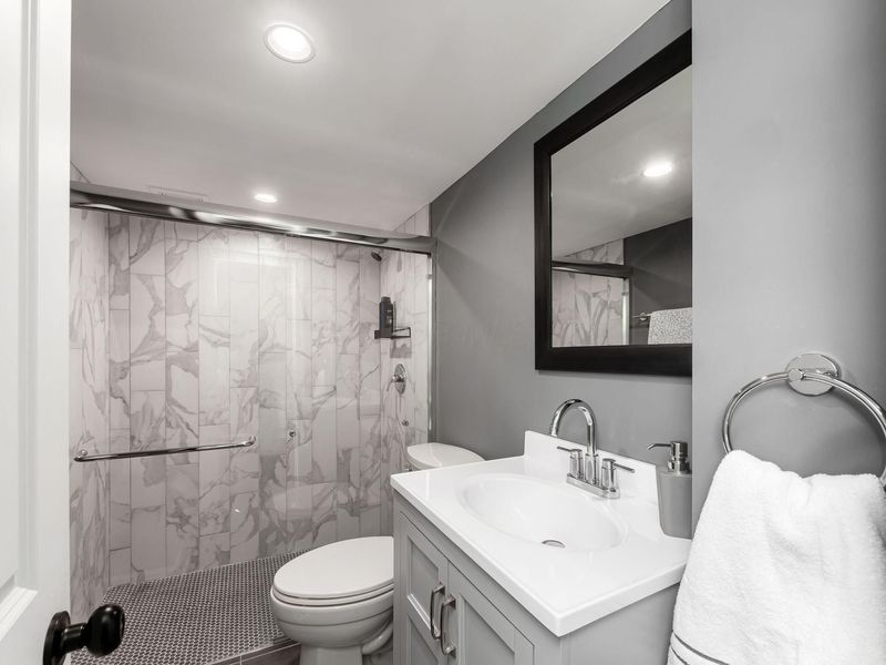 445 E Jeffrey Place, Columbus, OH 43214 Photo 35