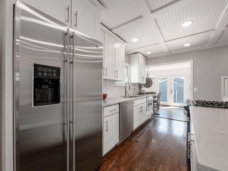 445 E Jeffrey Place, Columbus, OH 43214 Photo 9