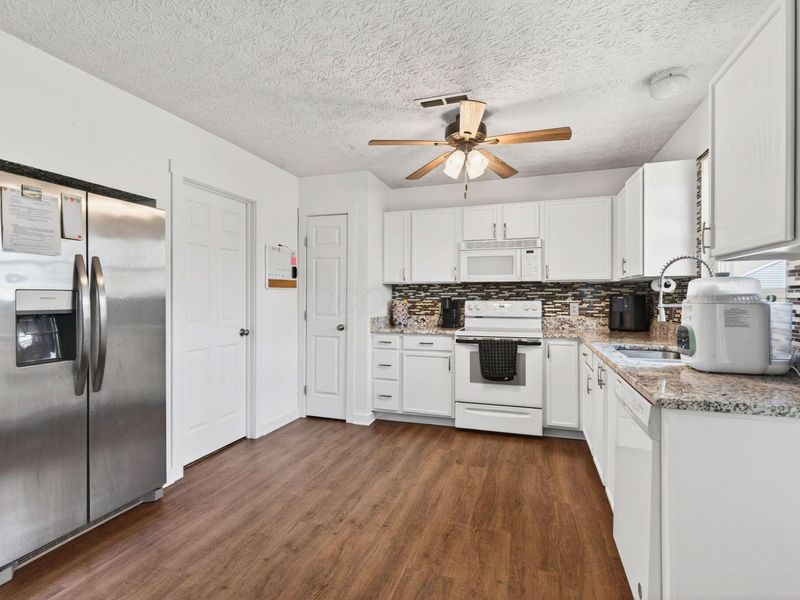 1119 Lake Forest Drive , Hebron, OH 43025 Photo 24