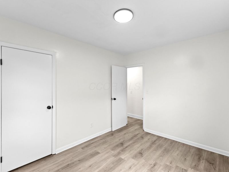 2548 Hiawatha Street, Columbus, OH 43211 Photo 12