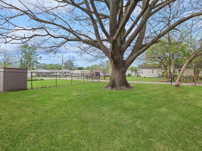 2548 Hiawatha Street, Columbus, OH 43211 Photo 21