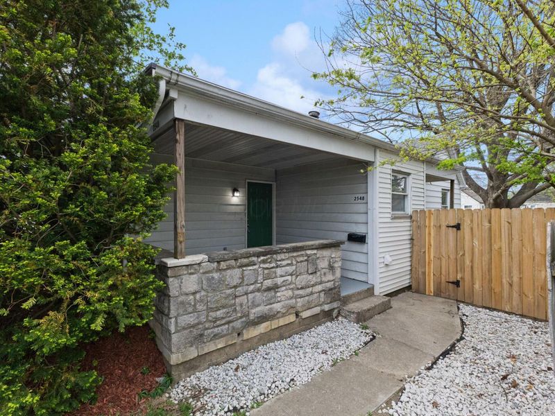 2548 Hiawatha Street, Columbus, OH 43211 Photo 3