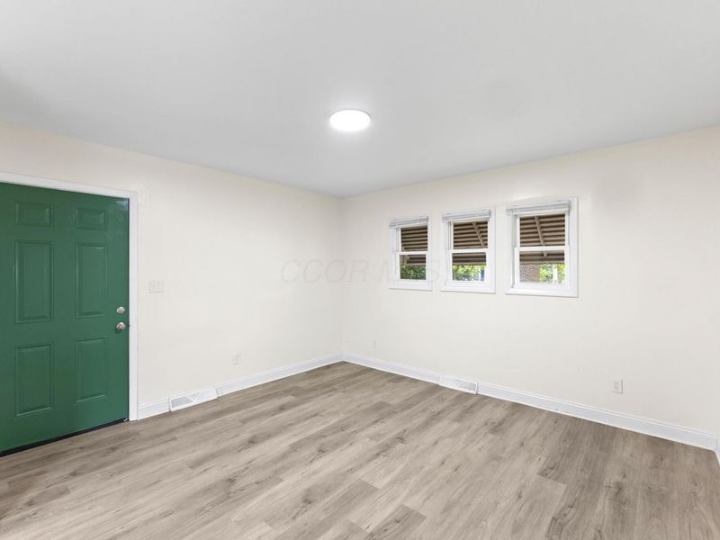 2548 Hiawatha Street, Columbus, OH 43211 Photo 5