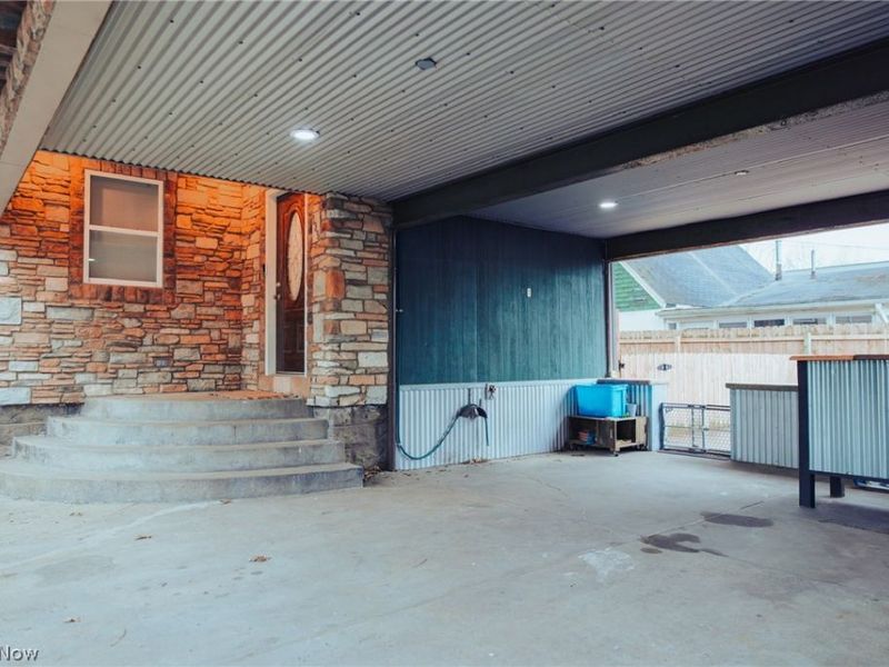 935 E Front Street, Dover, OH 44622 Photo 13