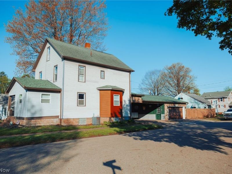 935 E Front Street, Dover, OH 44622 Photo 15