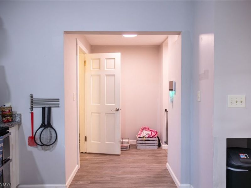 935 E Front Street, Dover, OH 44622 Photo 21