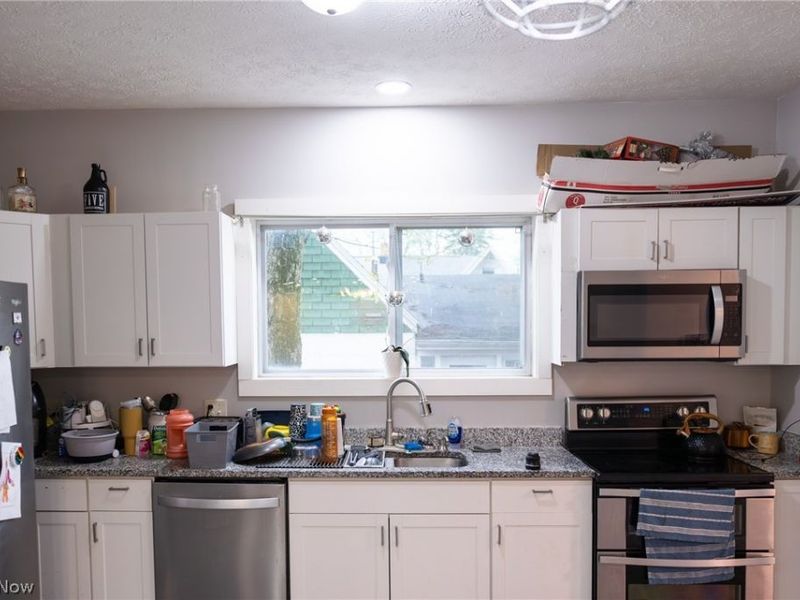 935 E Front Street, Dover, OH 44622 Photo 23